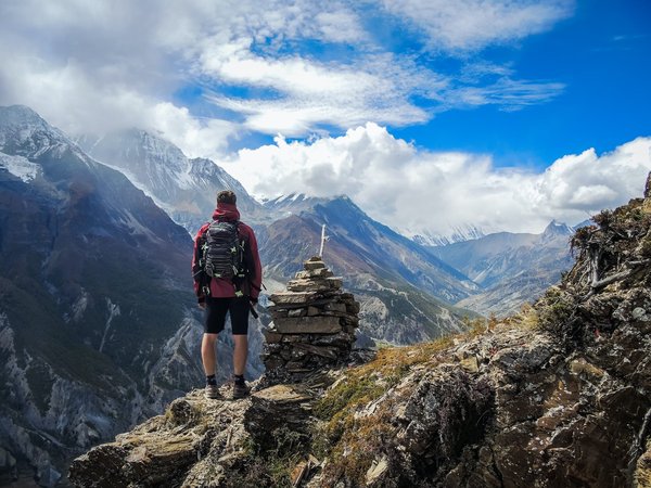 Quelles sont les itinérances transfrontalières dans le Jura les plus originales ?
